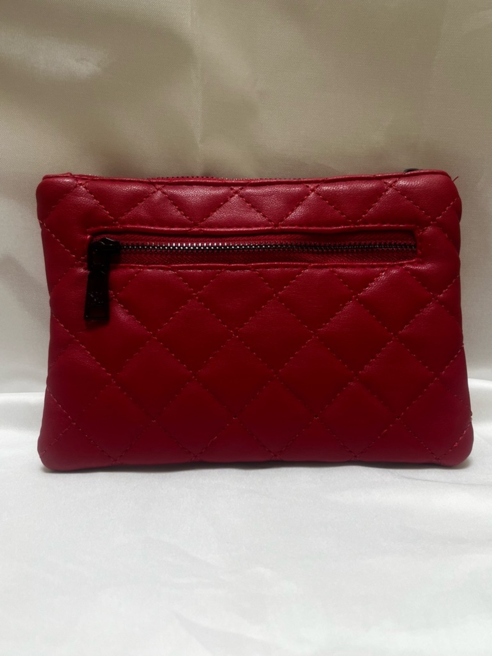 Badgley Mischka Red Quilted Card Holder Wallet Vegan Leather - Picture 3 of 9
